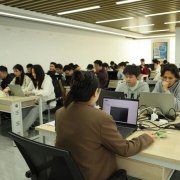<b>获得H3CSE-RS+认证有什么前置要求？</b>